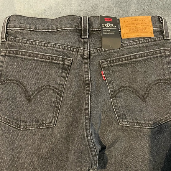 Levi’s high rise jeans - Picture 3 of 11
